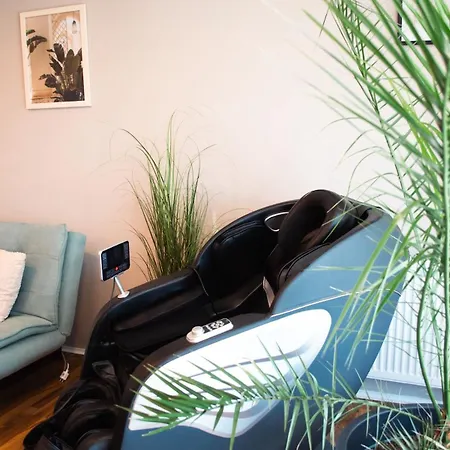 Modernes Haus Nahe Mit Garten & Terrasse